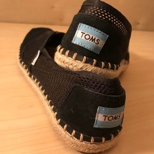 Black Mesh Toms. W7